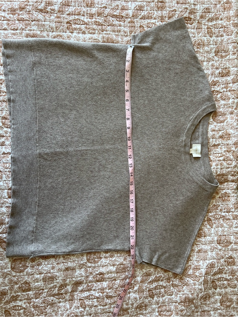 Oat colored Women’s Short-Sleeve Knit Sweater